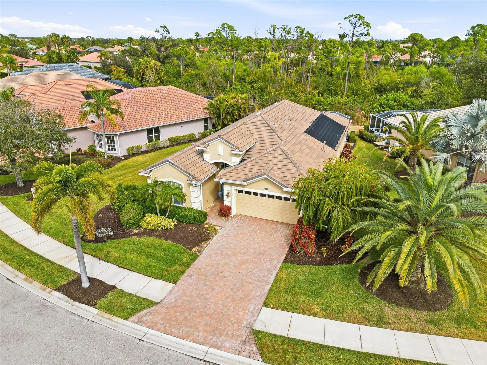 5674 BLUE HERON CIRCLE
