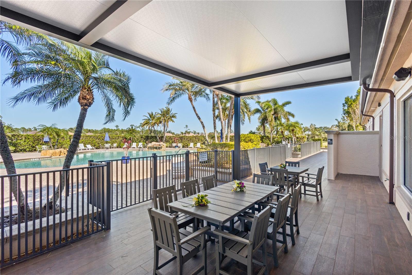 5674 BLUE HERON CIRCLE
