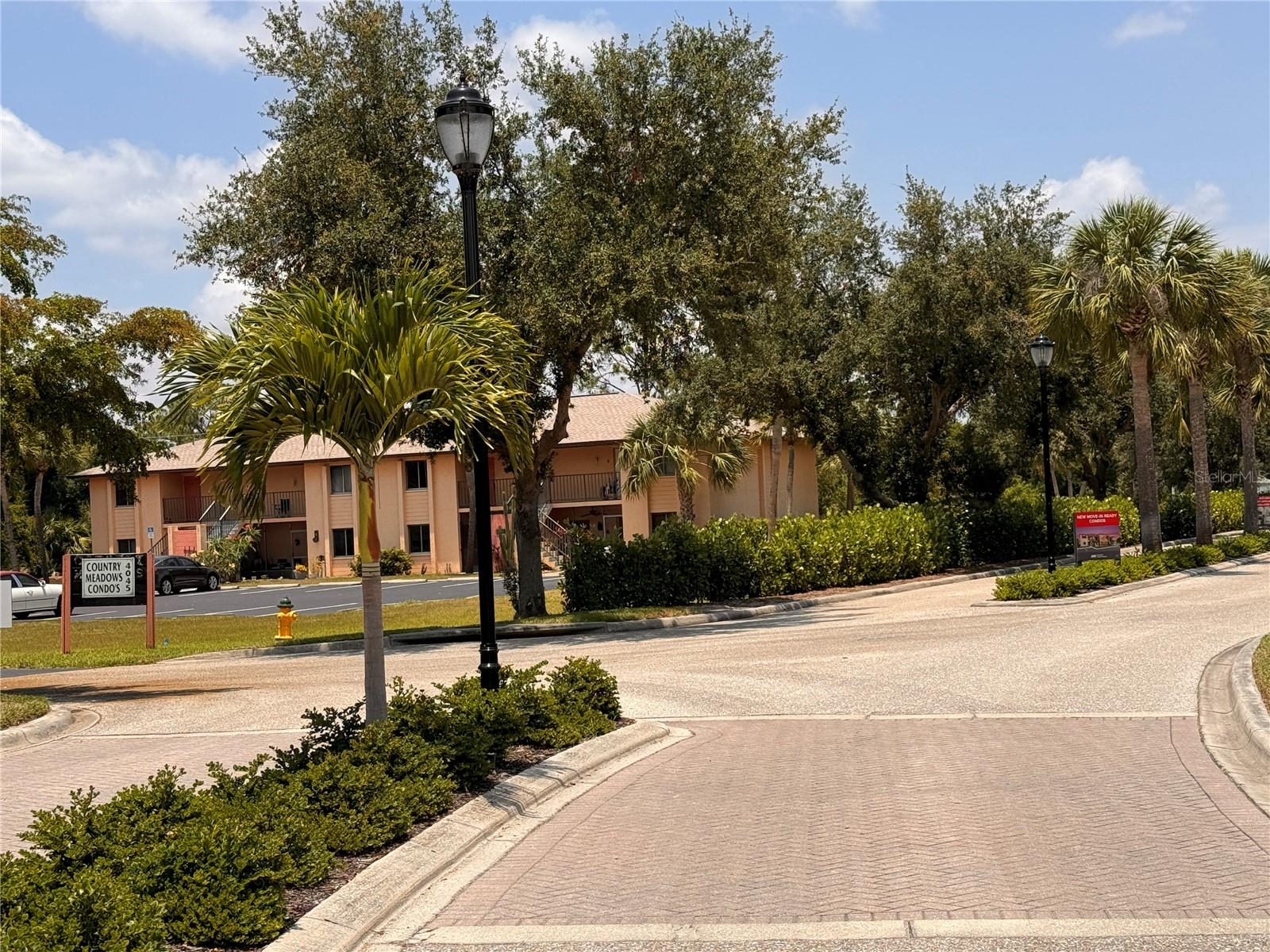 4045 COUNTRY MEADOWS BLVD #7