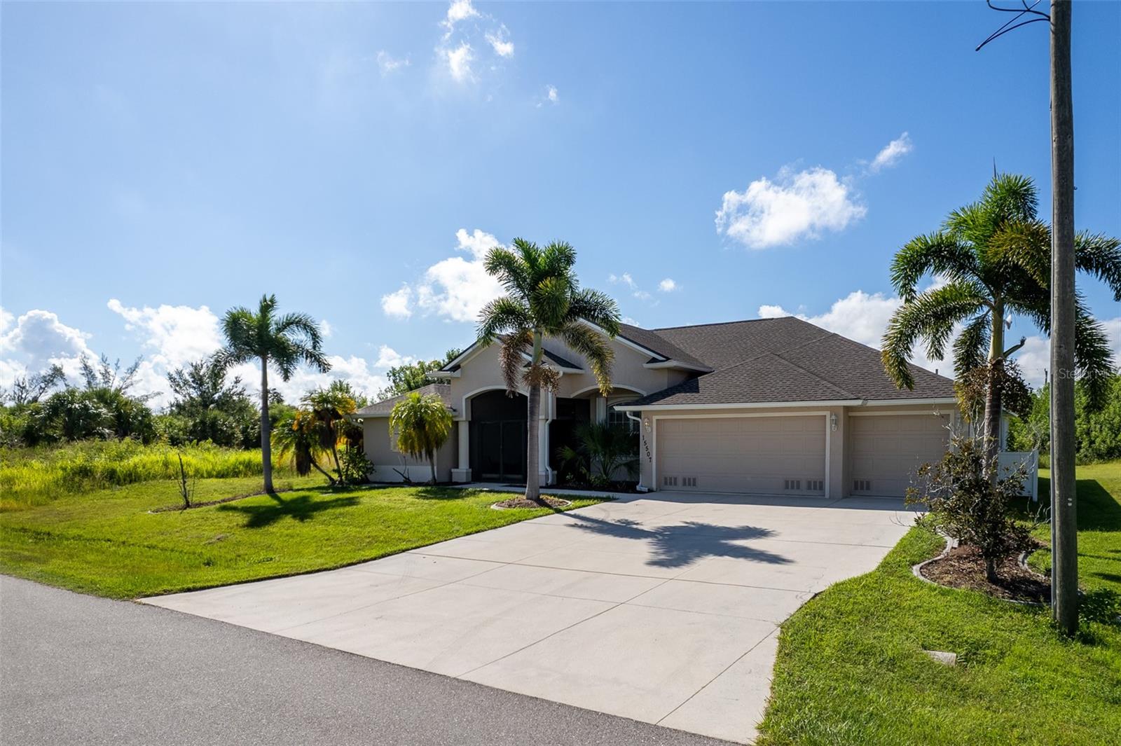 15507 AQUA CIR