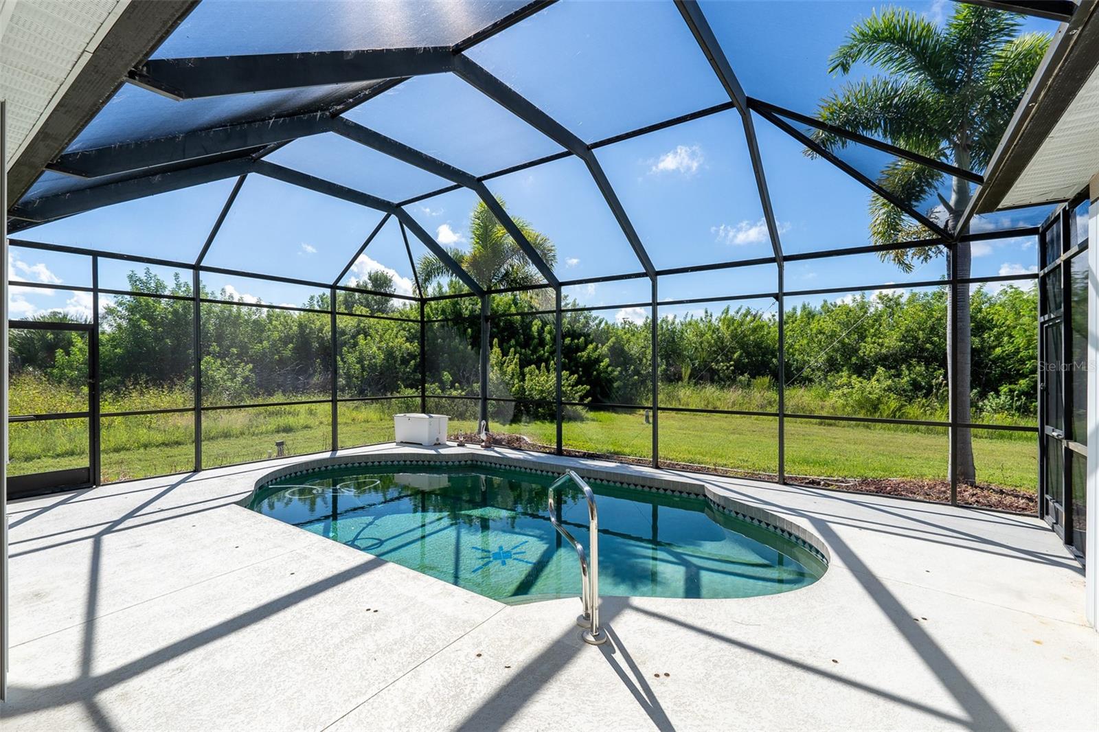 15507 AQUA CIR