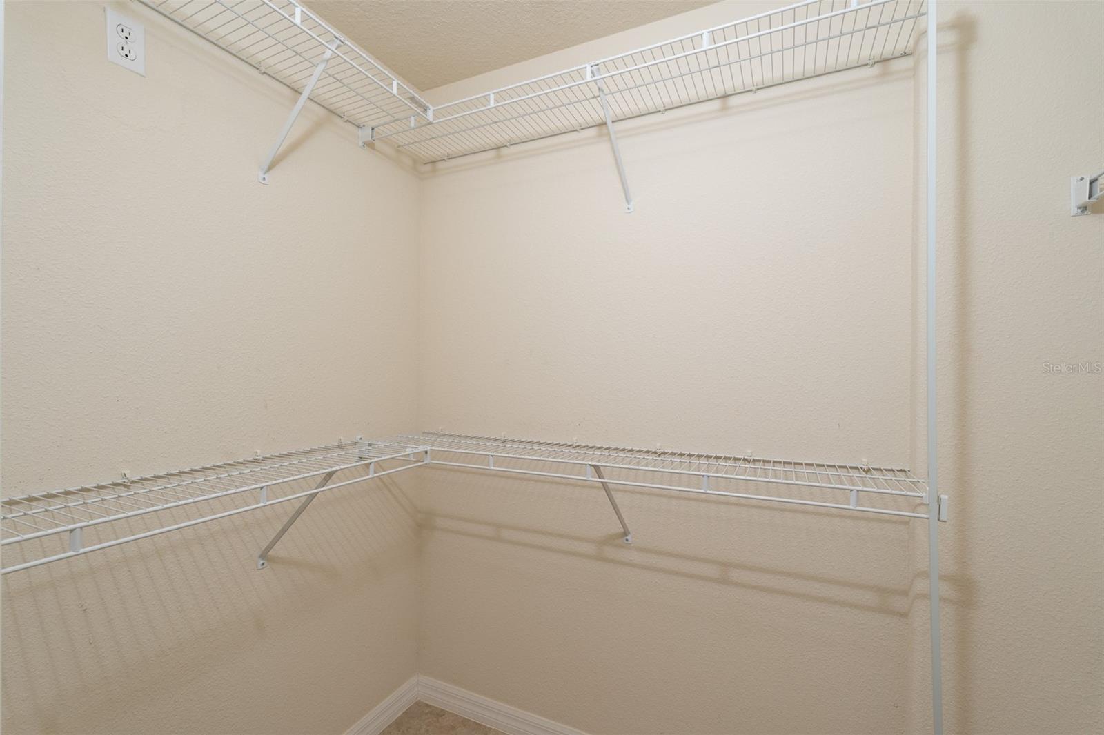 15507 AQUA CIR