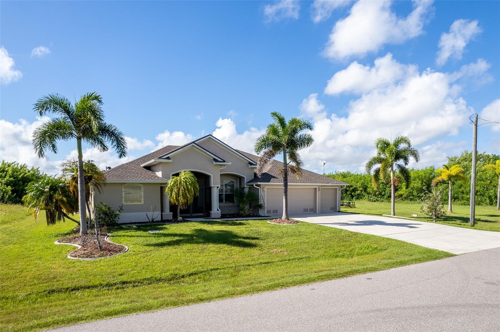 15507 AQUA CIR