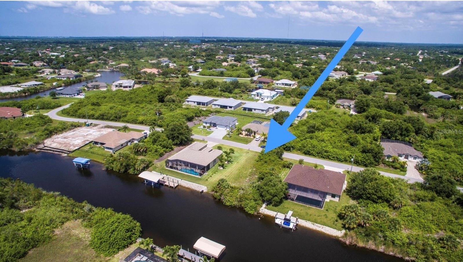 9386 BLUEGILL CIR