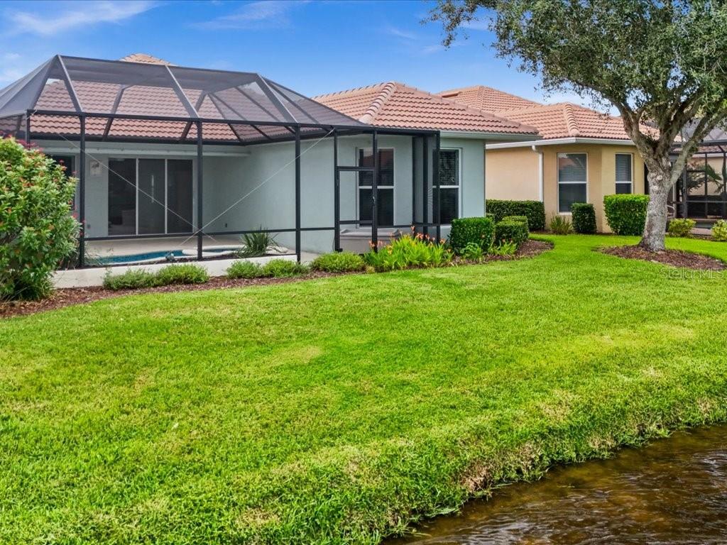 3927 WHISPERING OAKS DR