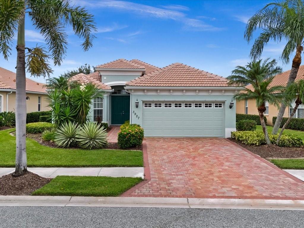 3927 WHISPERING OAKS DR