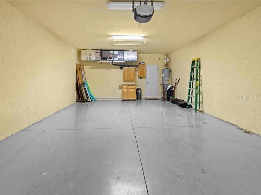 3927 WHISPERING OAKS DR