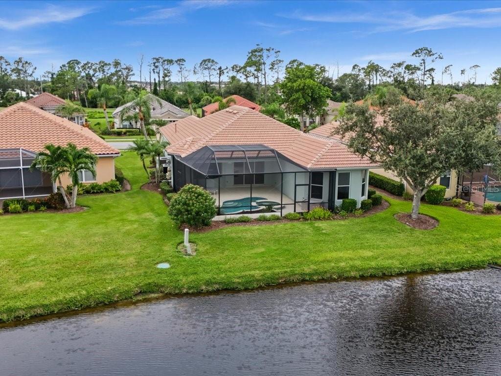 3927 WHISPERING OAKS DR
