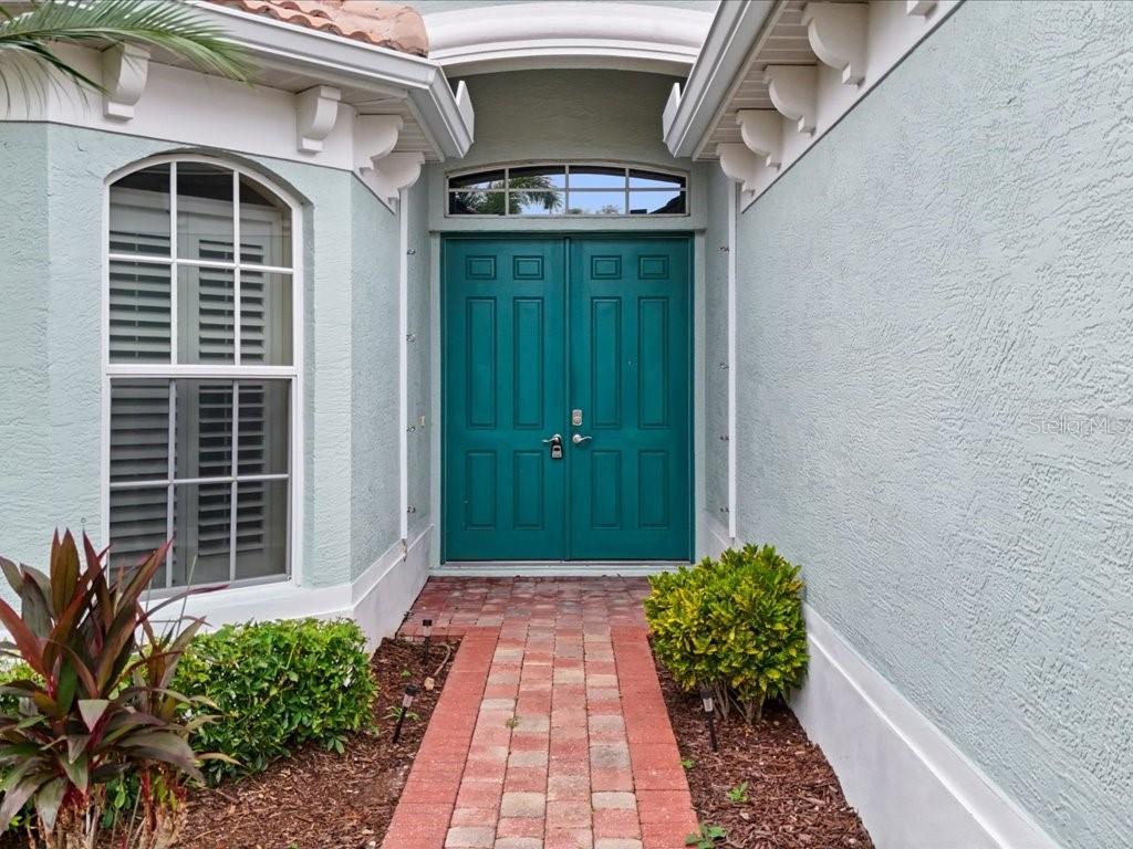 3927 WHISPERING OAKS DR