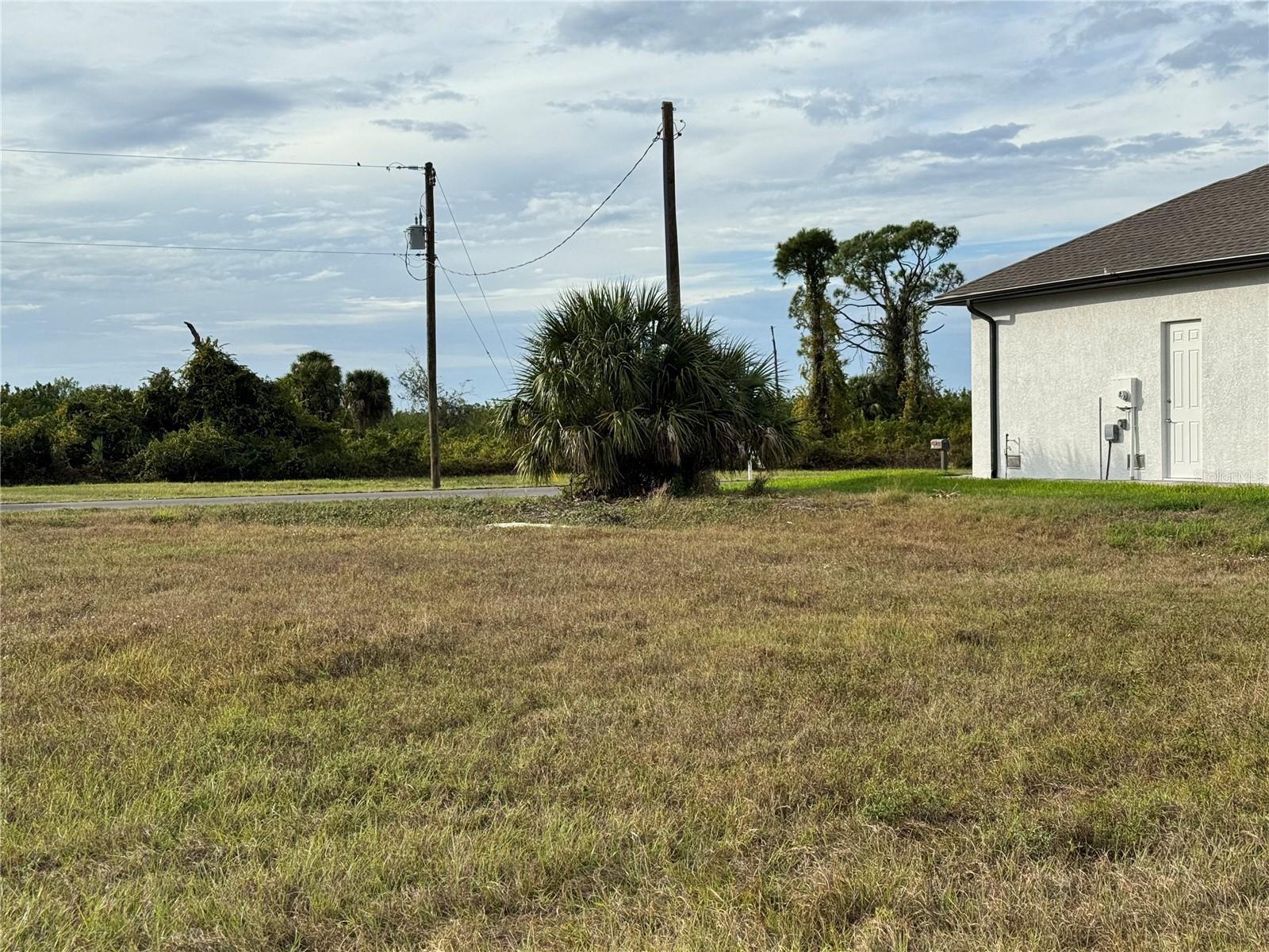 176 W PINE VALLEY LN