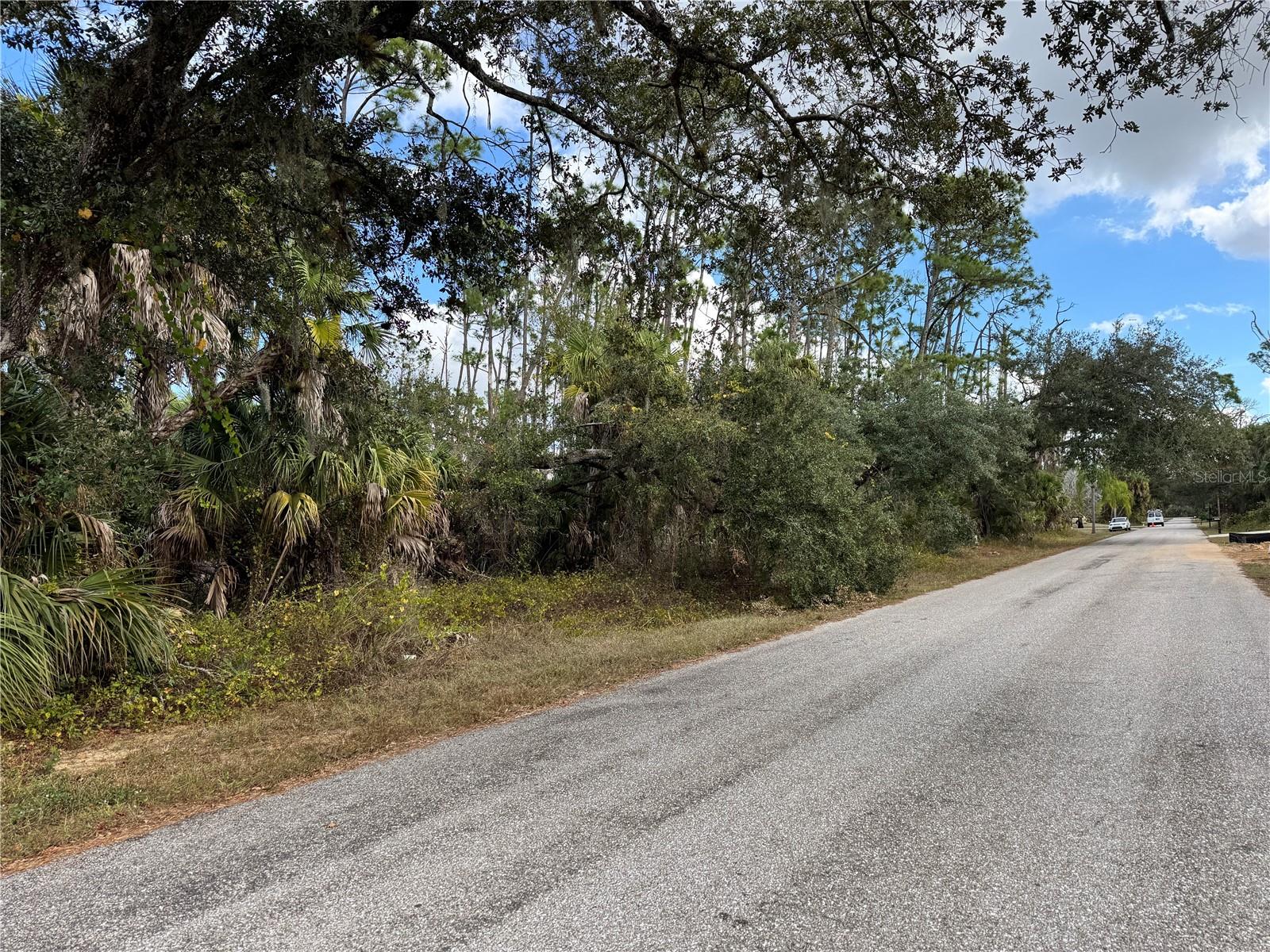 17380 VALLYBROOK AVE