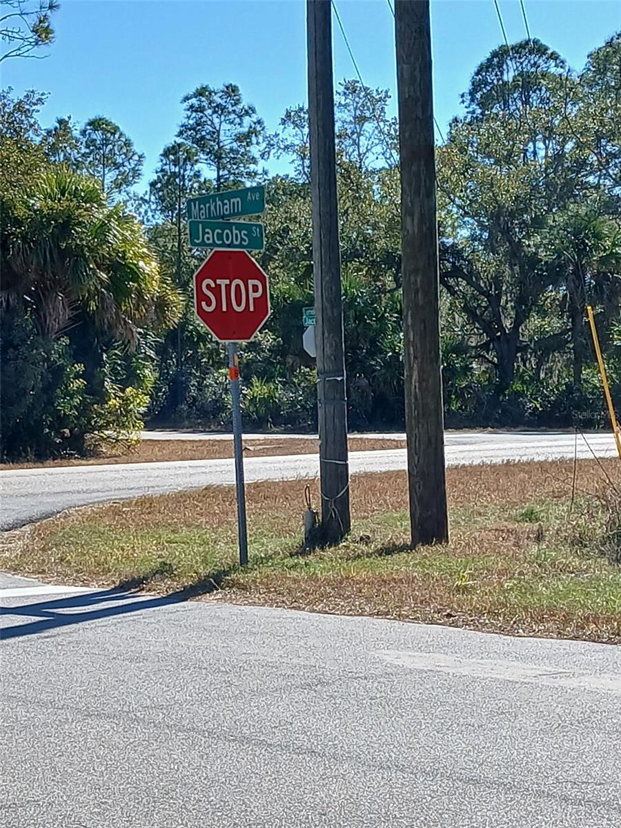 13493 MARKHAM AVE