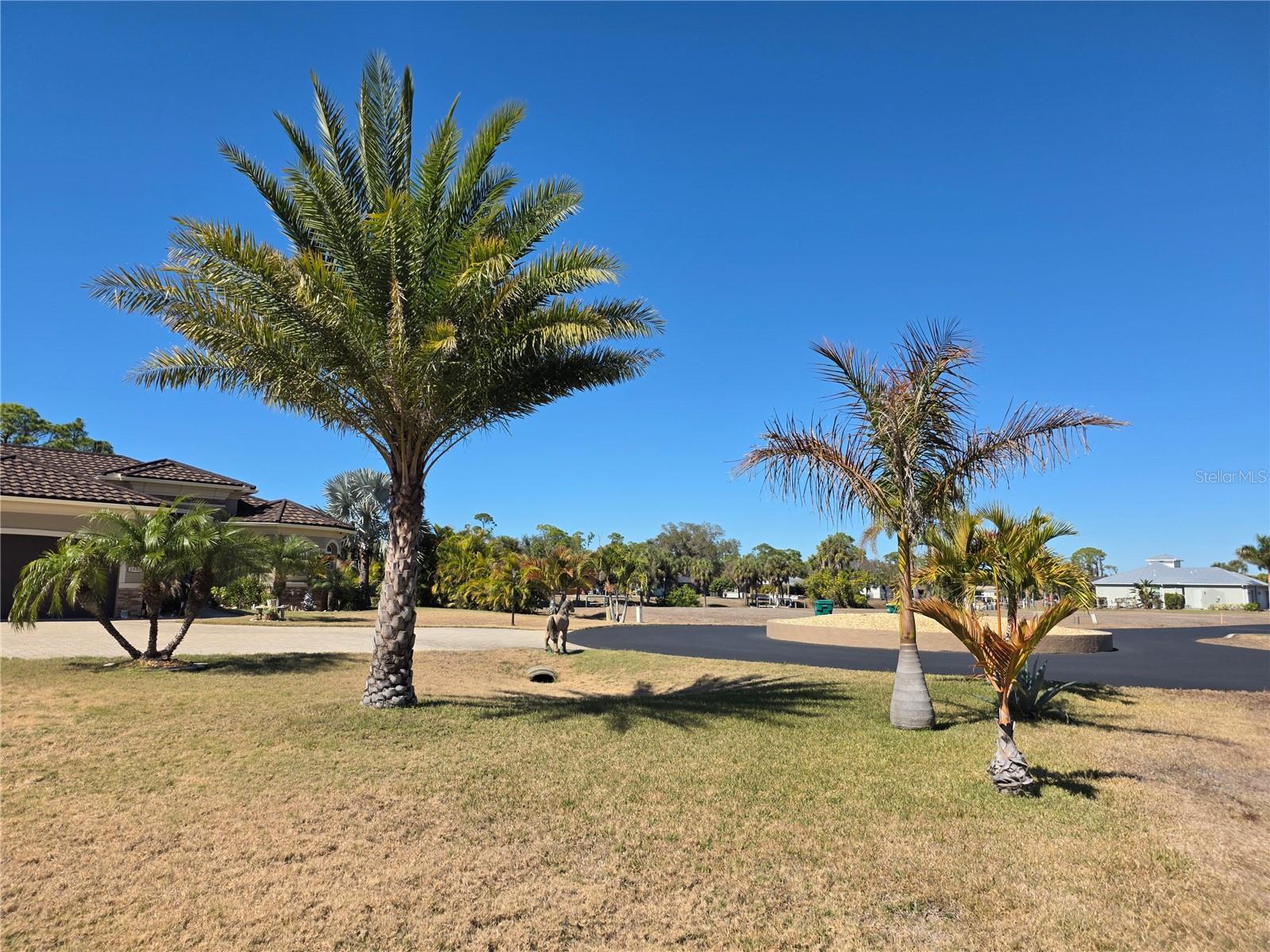 2610 PEBBLE CREEK PL