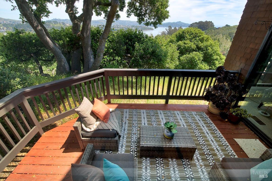 234 Bay Vista Circle