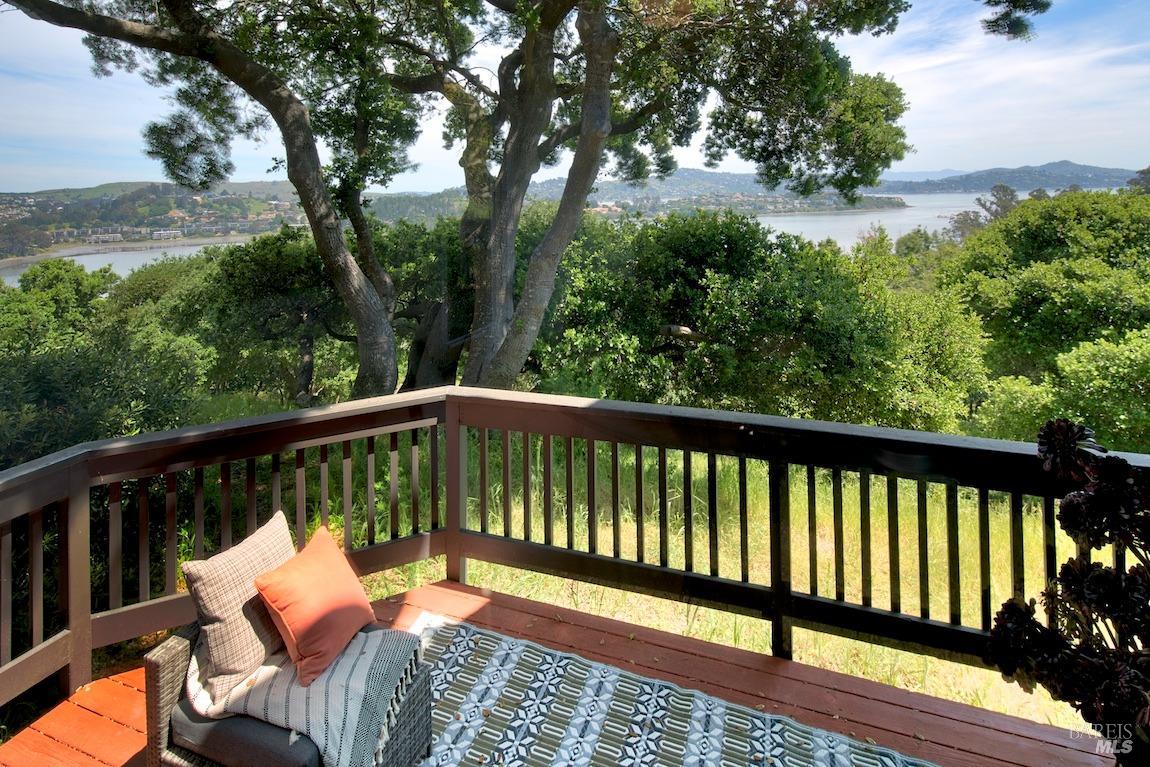 234 Bay Vista Circle