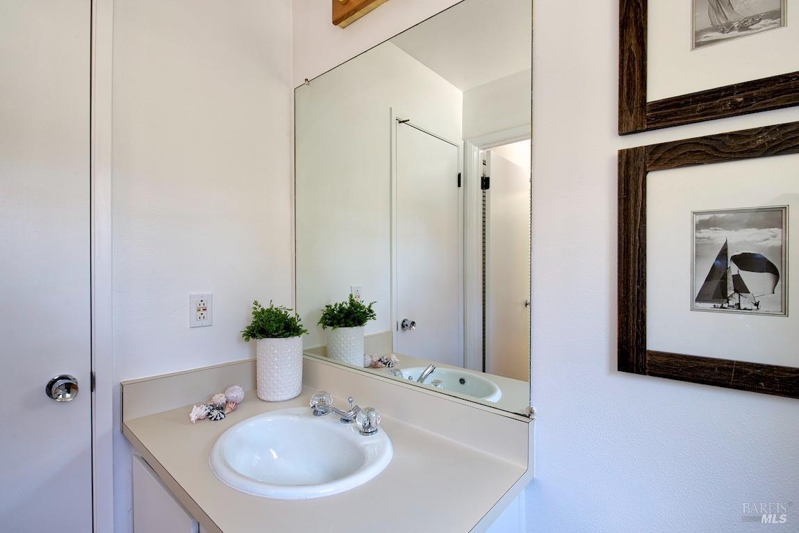 234 Bay Vista Circle