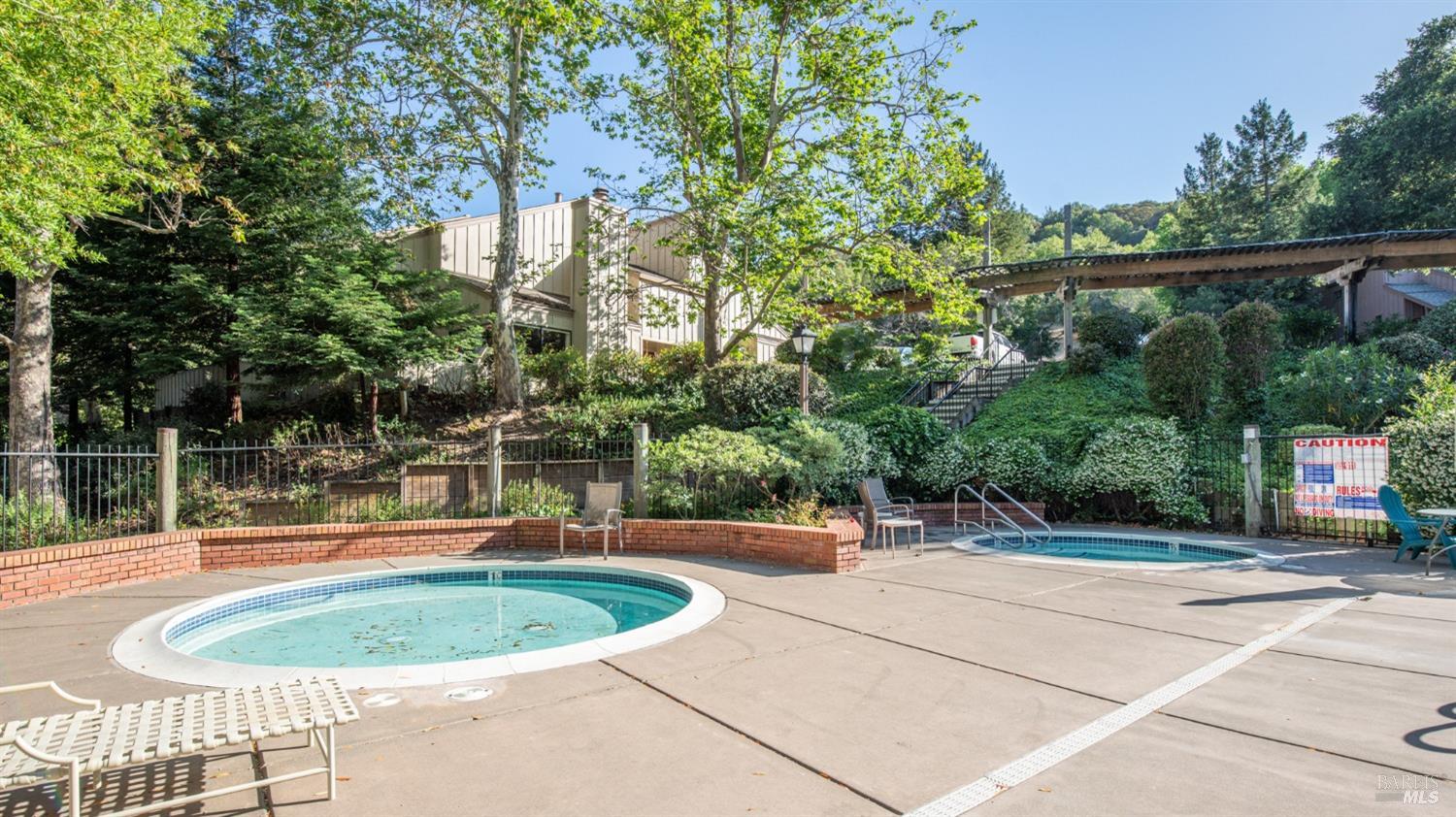 17 Prairie Falcon Drive