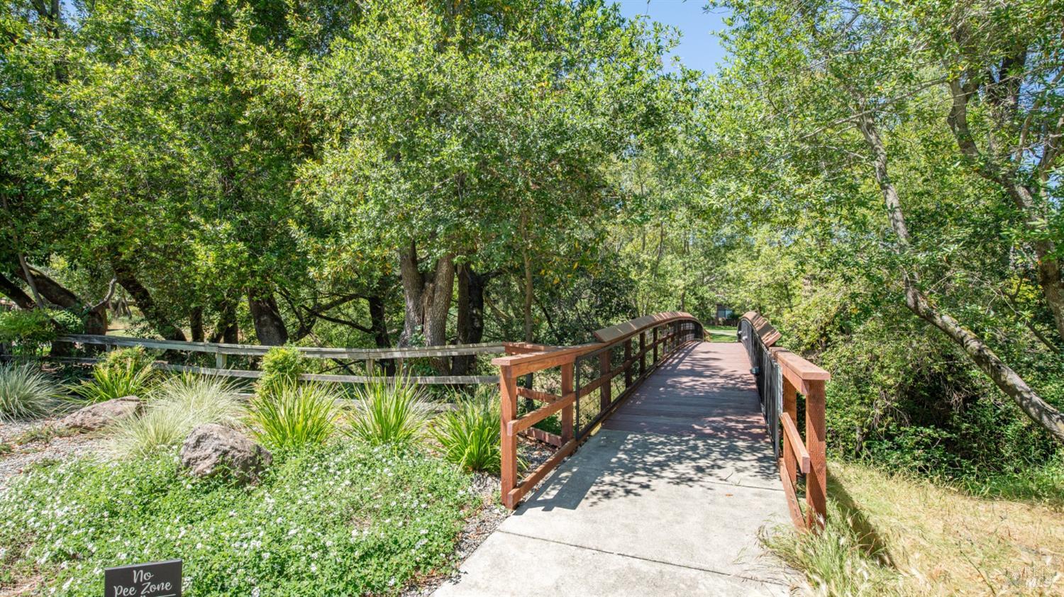 17 Prairie Falcon Drive