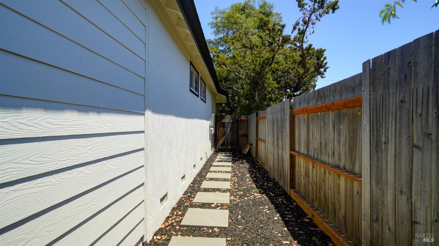 193 San Andreas Drive