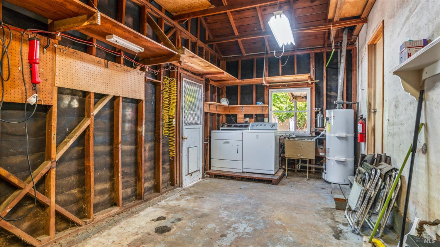 1536 S Novato Boulevard