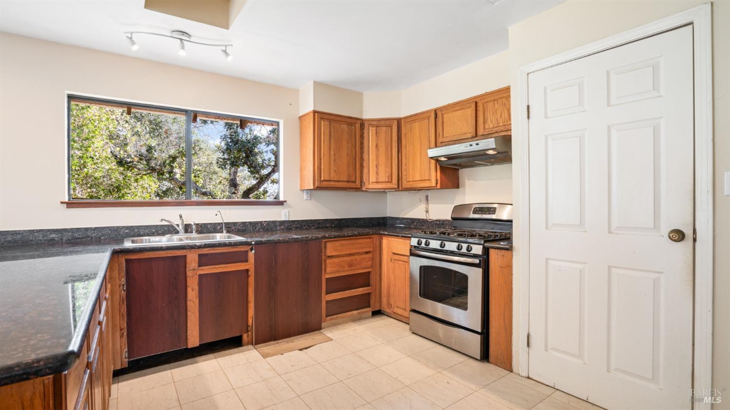 20 Oak Ridge Terrace