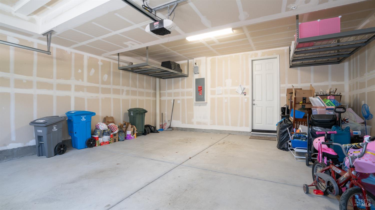 18 Lesina Way
