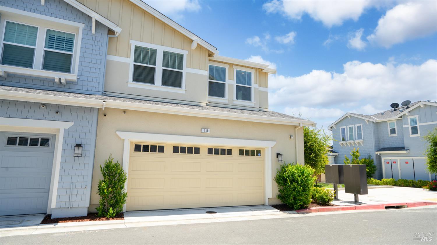 18 Lesina Way