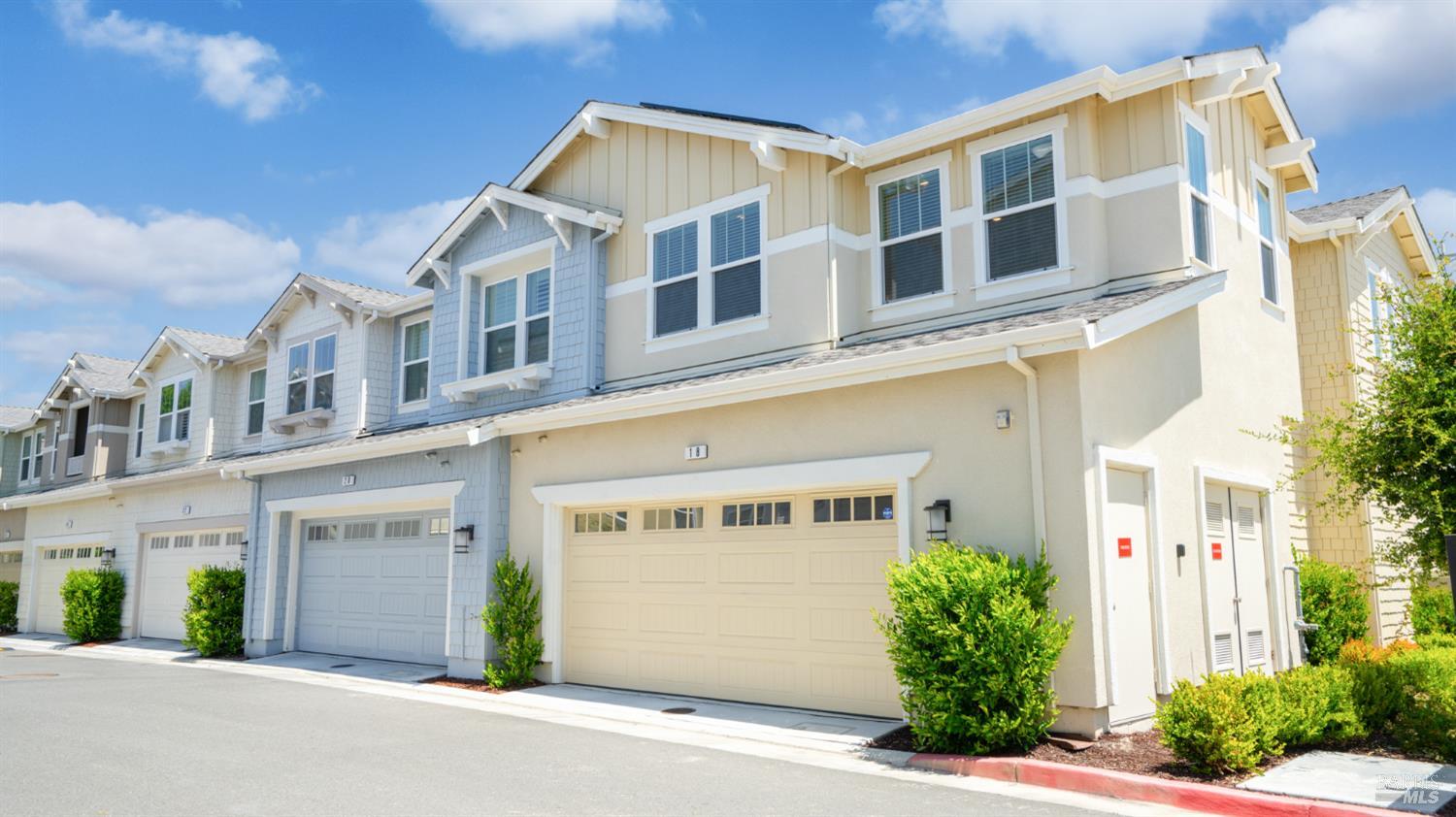 18 Lesina Way