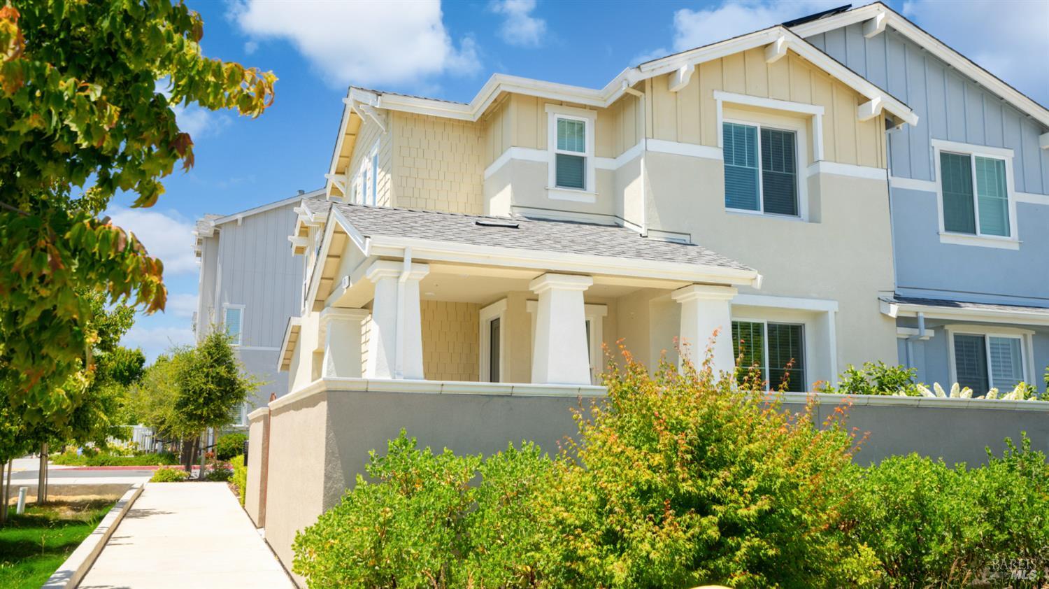 18 Lesina Way
