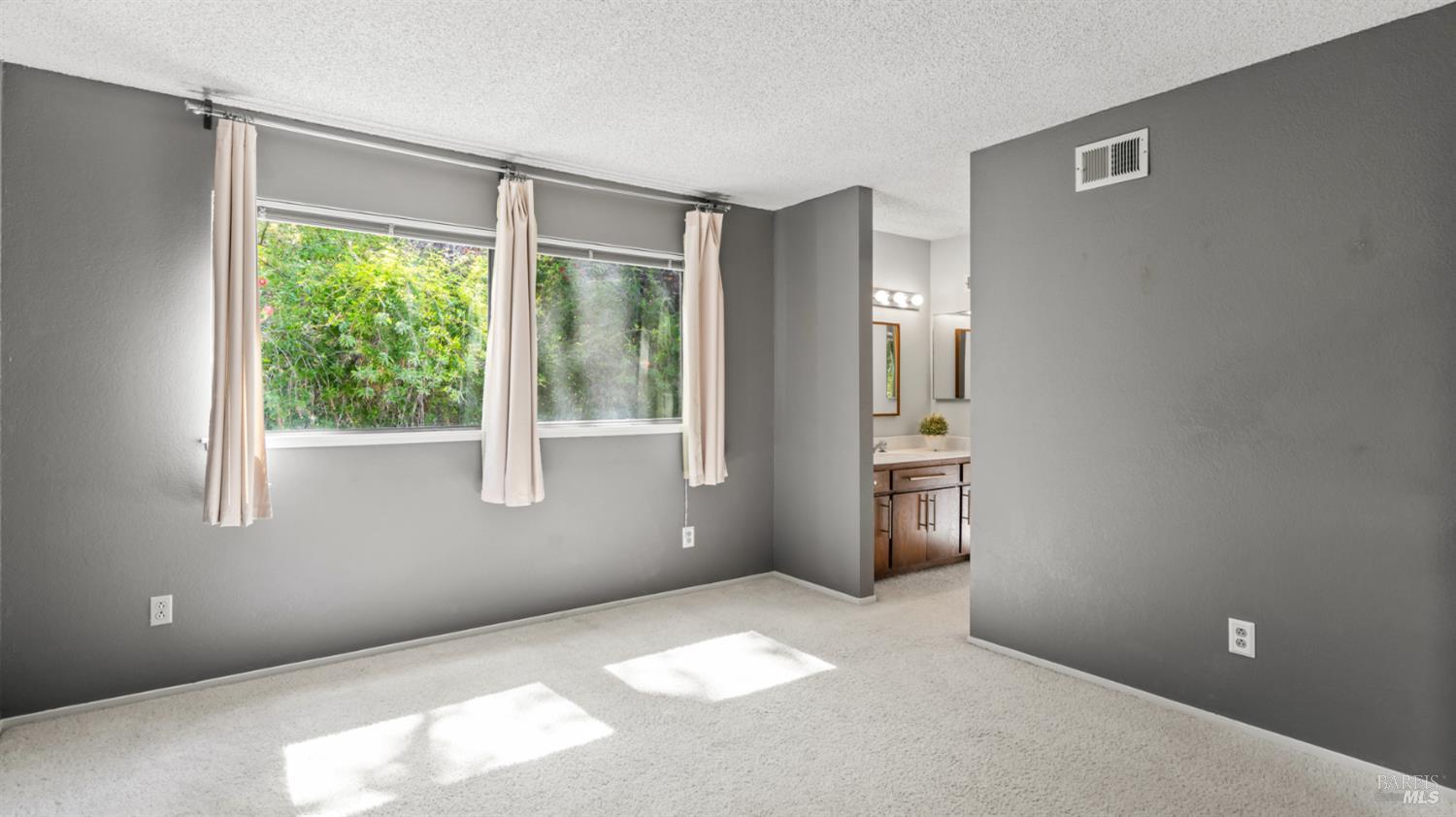 16 Elegant Tern Road