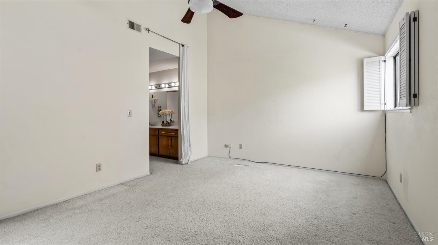 16 Elegant Tern Road