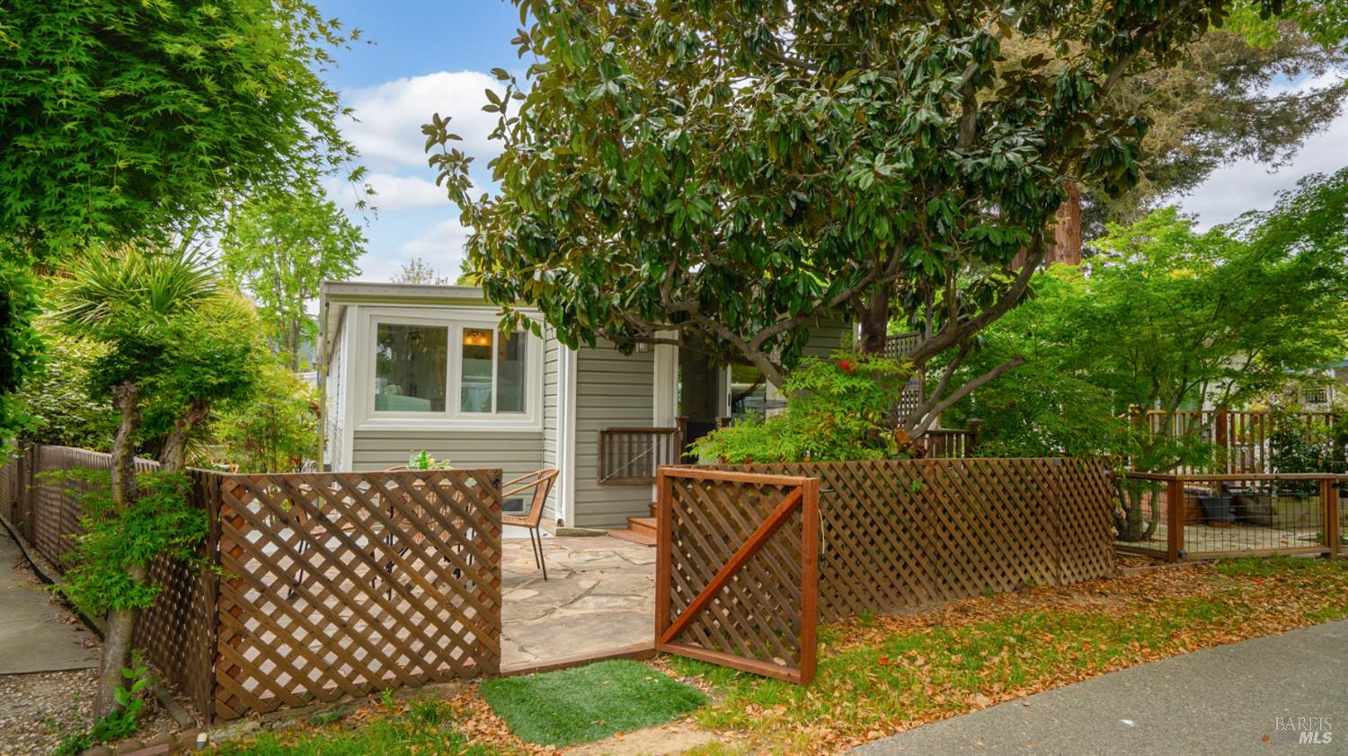 204 Barcelona Avenue