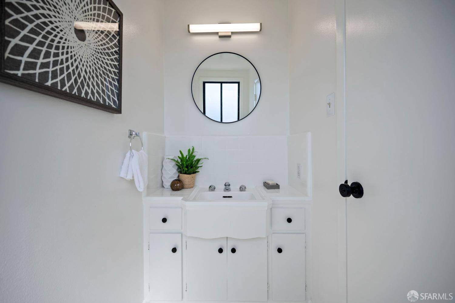 1780 Eucalyptus Drive