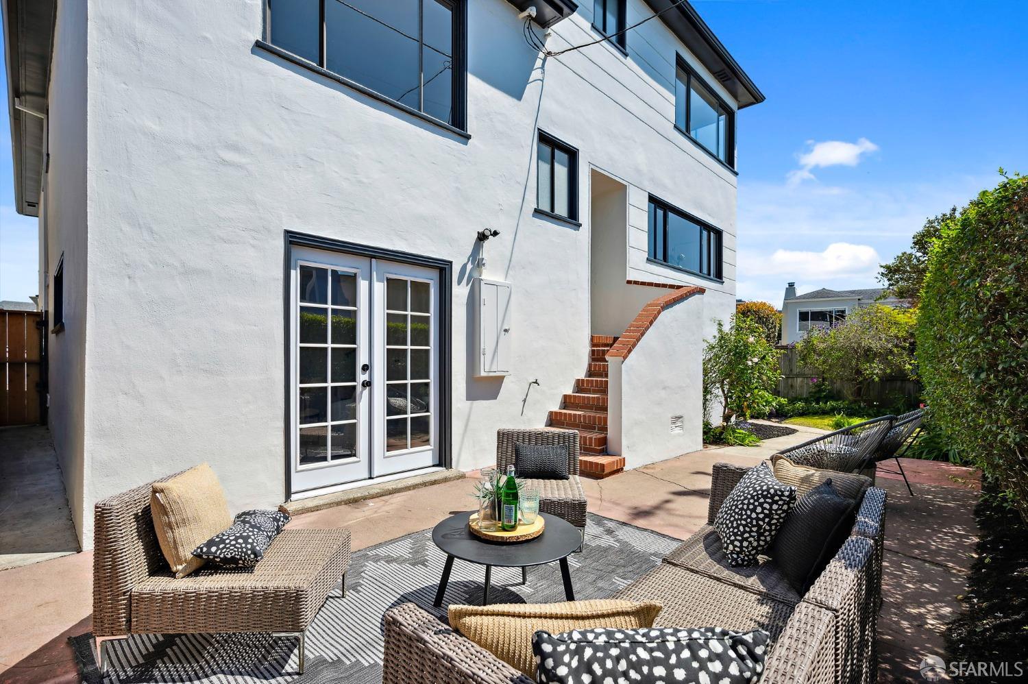 1780 Eucalyptus Drive