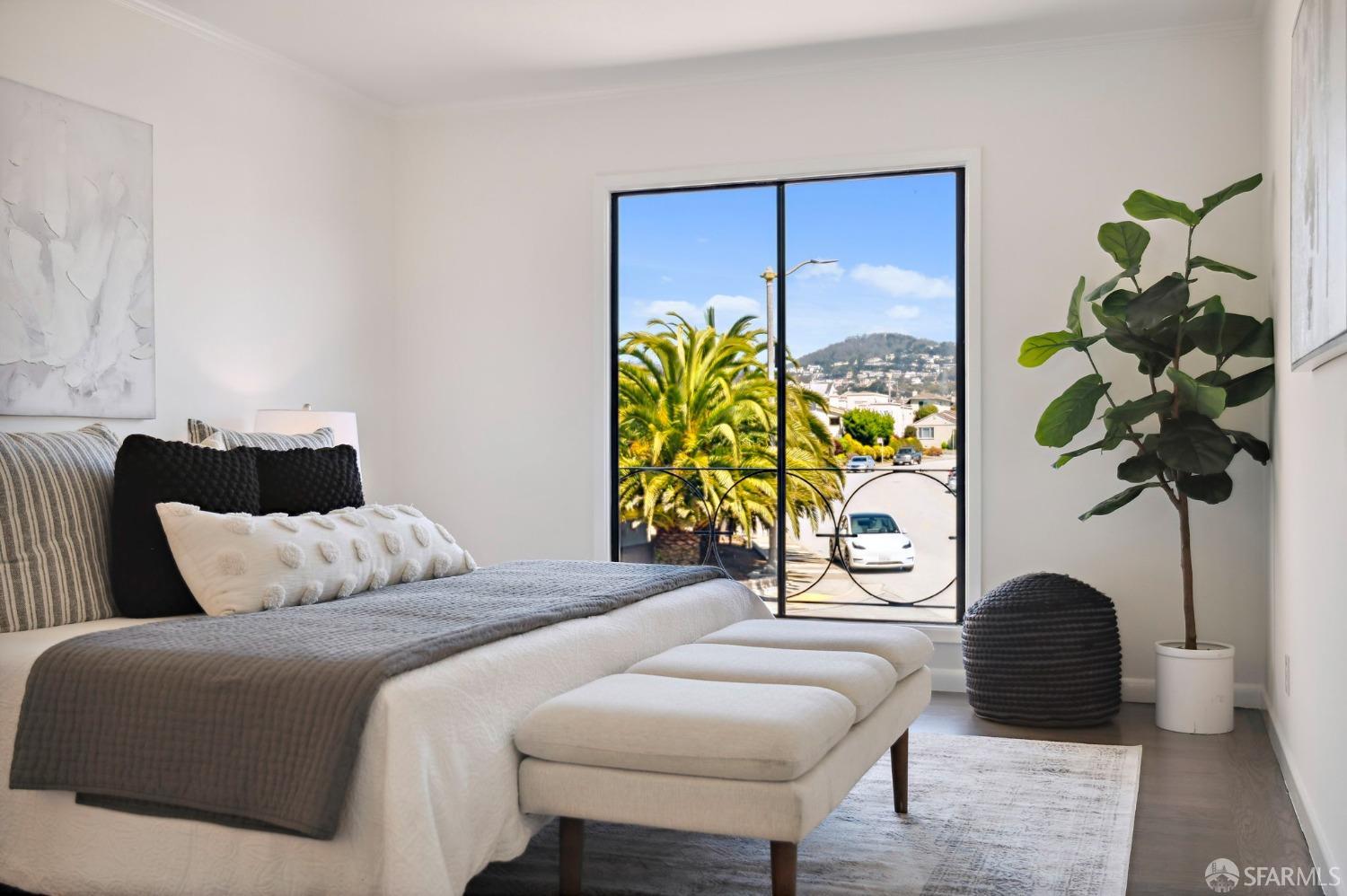 1780 Eucalyptus Drive