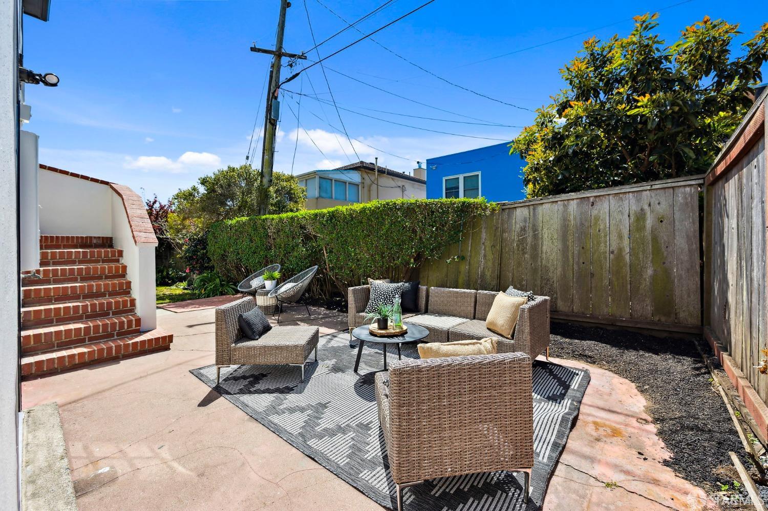 1780 Eucalyptus Drive