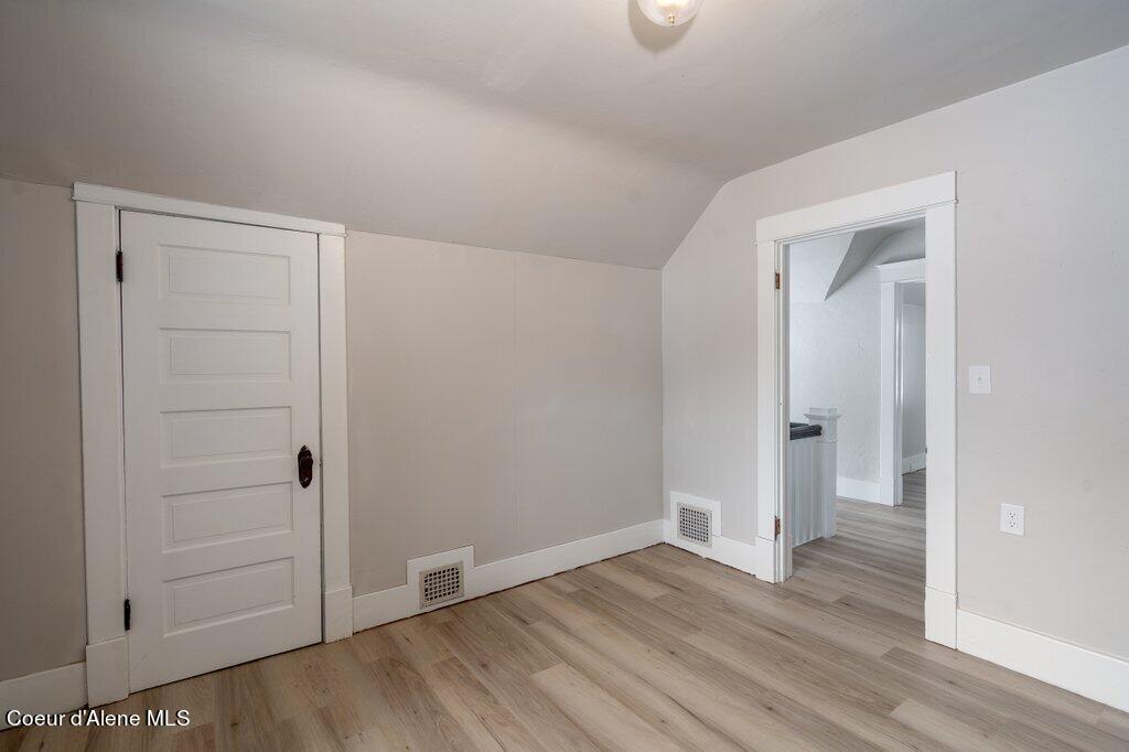 6052 W WASHINGTON ST