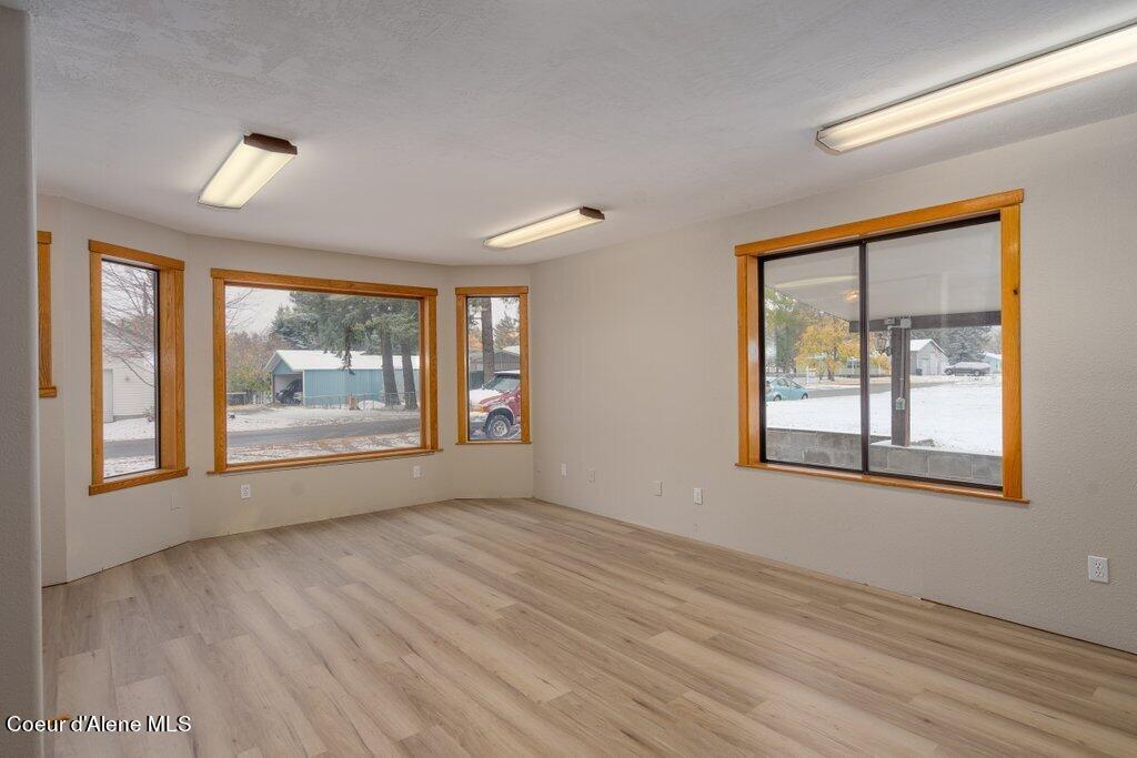 6052 W WASHINGTON ST