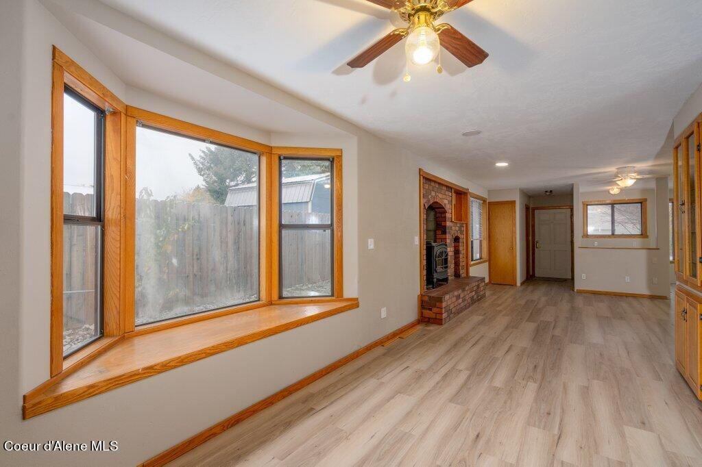 6052 W WASHINGTON ST