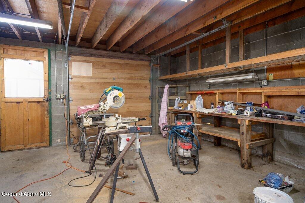 6052 W WASHINGTON ST