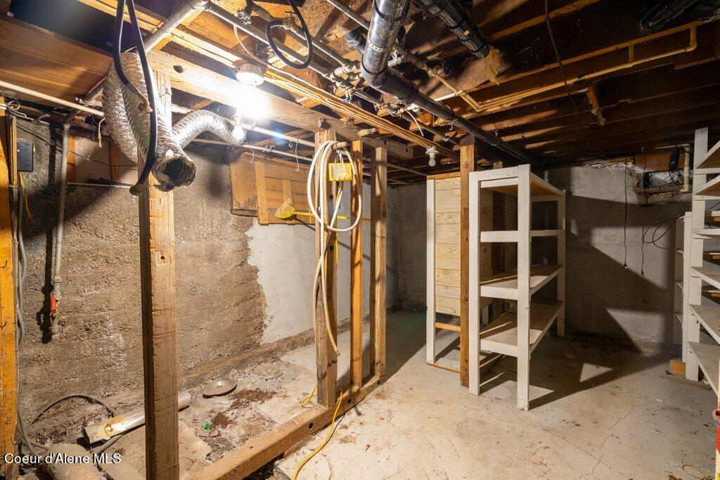 6052 W WASHINGTON ST