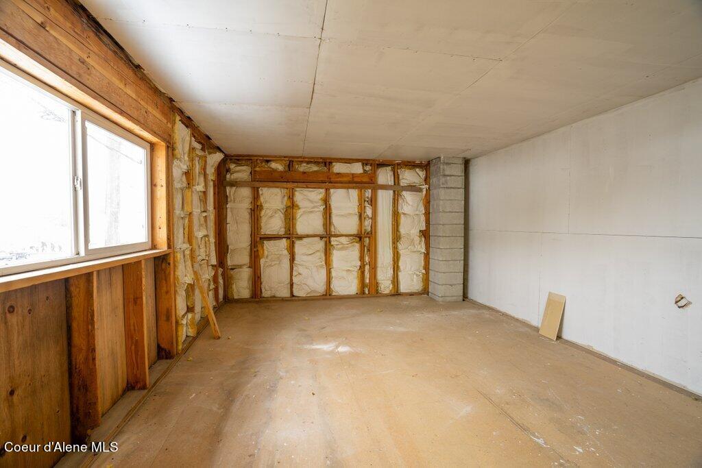 6052 W WASHINGTON ST