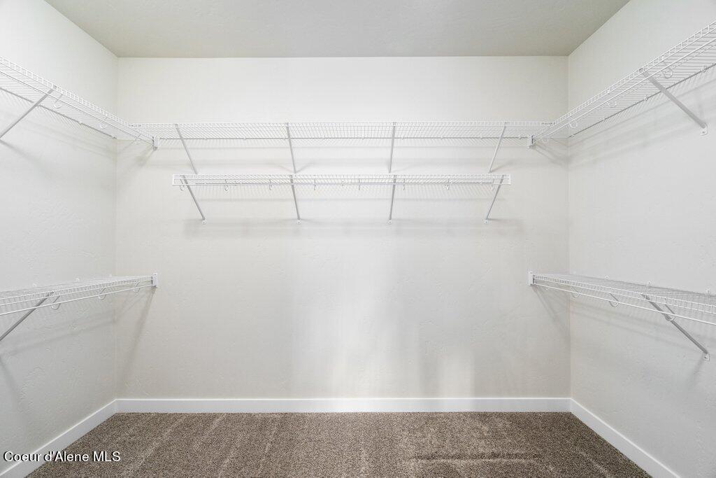 1610 W Green Crest Way