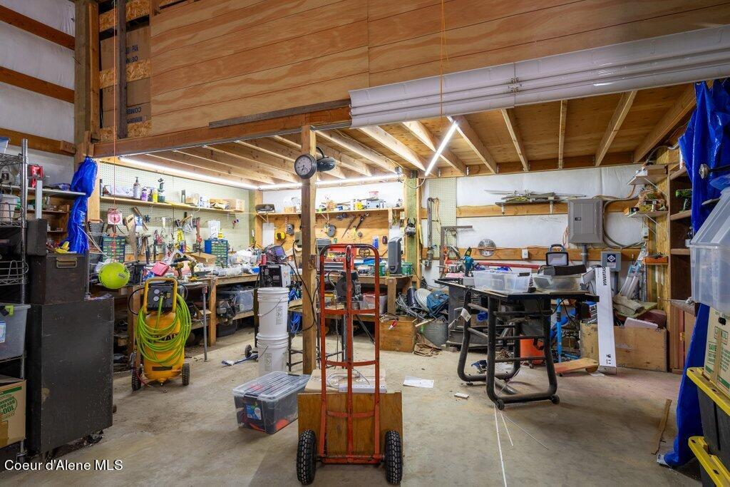 150 Rogstad Powerline Rd