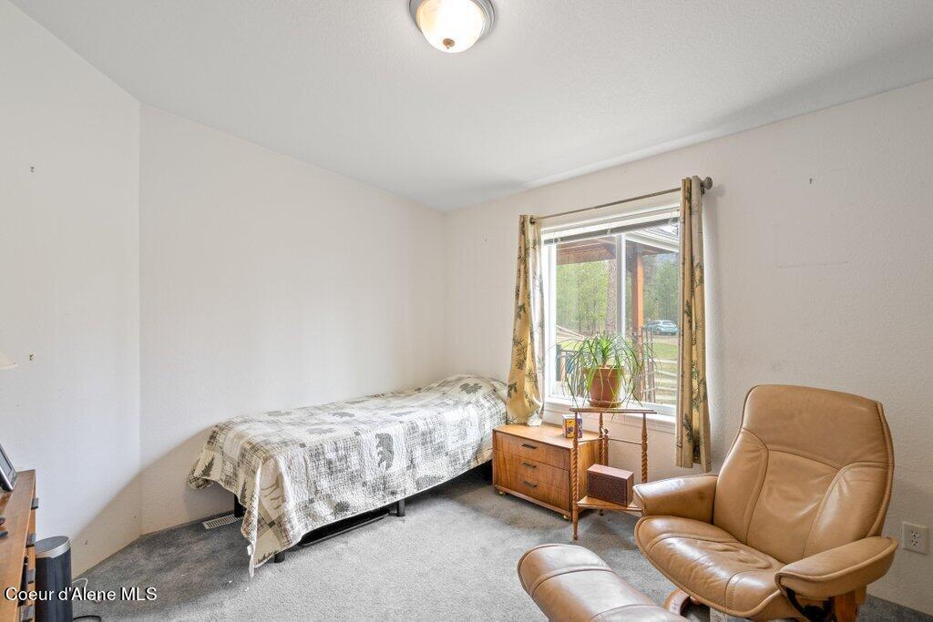 150 Rogstad Powerline Rd