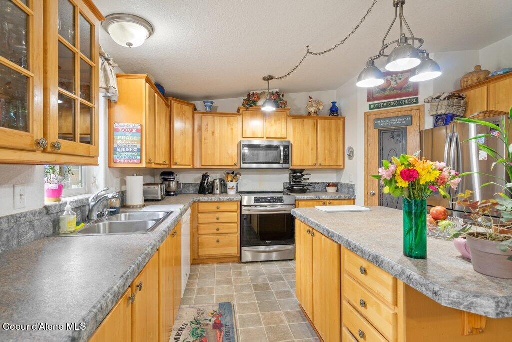 150 Rogstad Powerline Rd