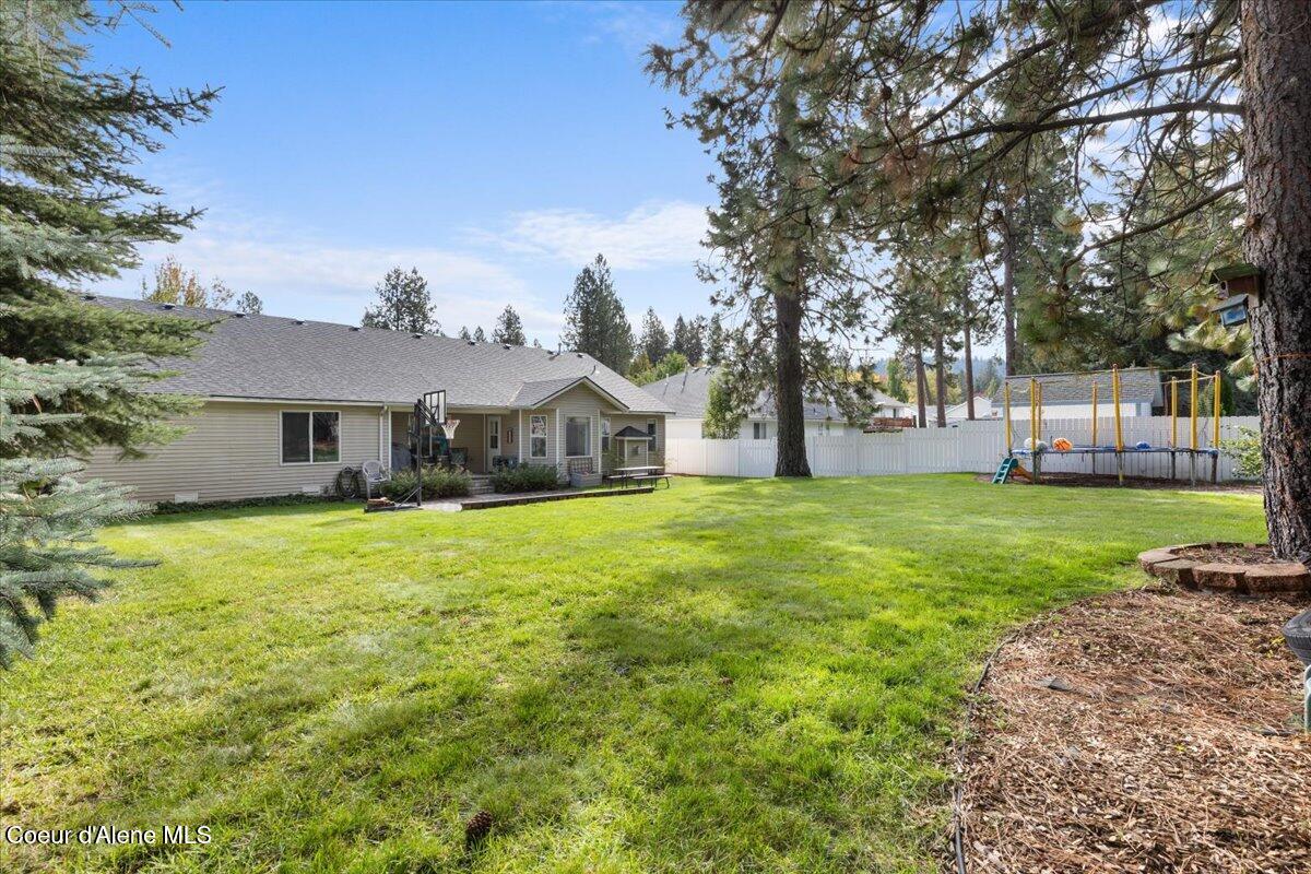 606 S Riverside Harbor DR