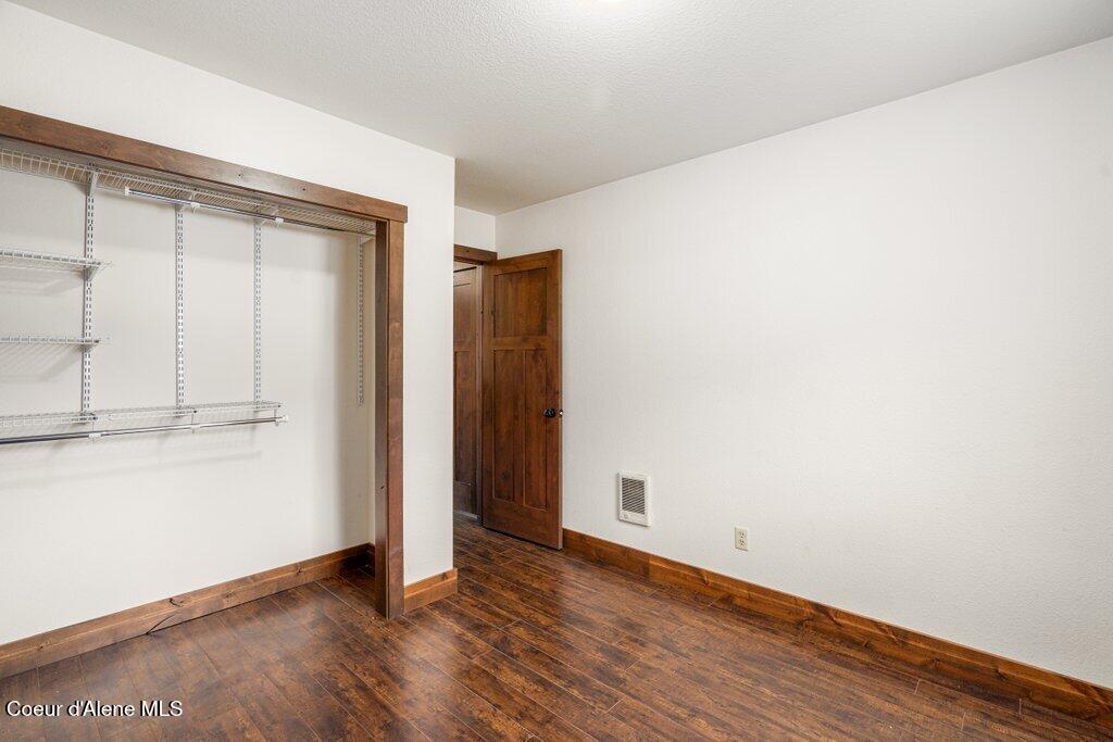 2588 E CHERRY HILL RD