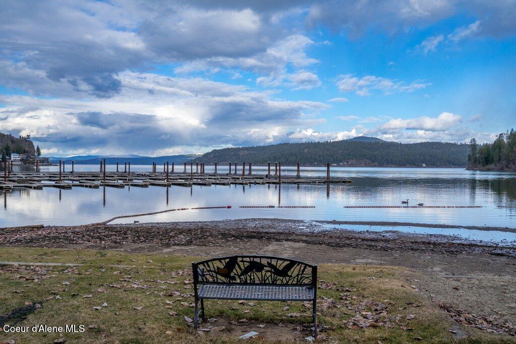 22357 S CANDLELIGHT DR