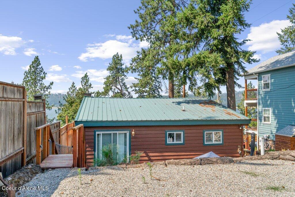 12348 N WOODLAND BEACH DR